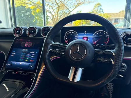 2023-Mercedes-Benz-C-Class-C-200-Auto_19