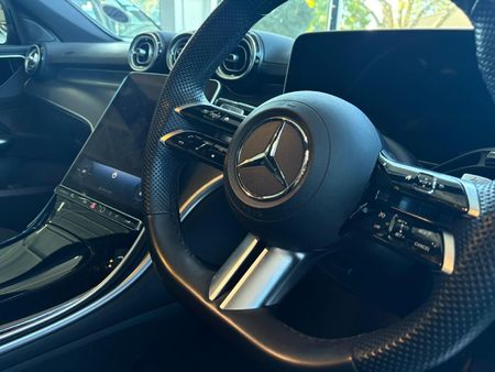 2023-Mercedes-Benz-C-Class-C-200-Auto_22
