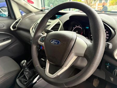 2017-Ford-EcoSport-10-EcoBoost-Trend_16
