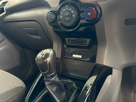 2017-Ford-EcoSport-10-EcoBoost-Trend_20