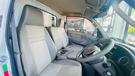 2026-Hyundai-H100-Bakkie-26D-Dropside_10