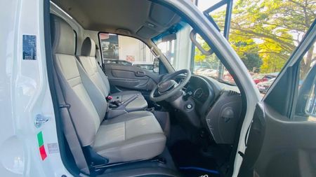 2026-Hyundai-H100-Bakkie-26D-Dropside_7