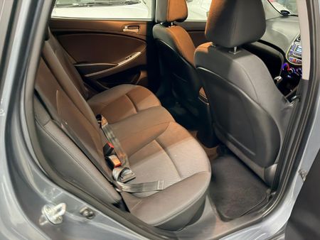 2018-Hyundai-Accent-16-Fluid-Auto-5-dr_3