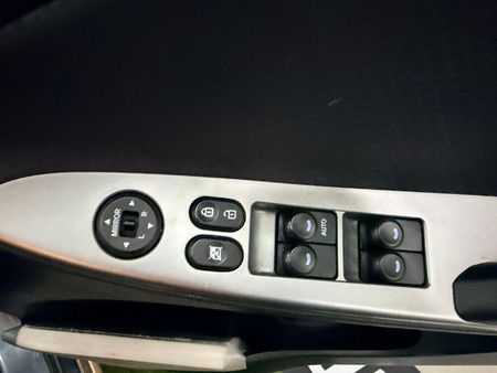2018-Hyundai-Accent-16-Fluid-Auto-5-dr_6