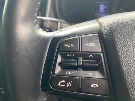 2019-Hyundai-Creta-16-Executive-Auto_17