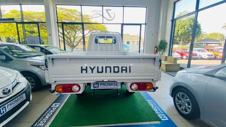 2026-Hyundai-H100-Bakkie-26D-Dropside_17