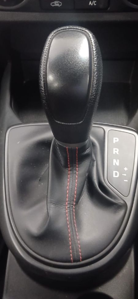 2021-Hyundai-Grand-i10-10-Motion-Auto_14