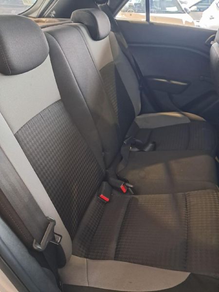2019-Hyundai-i20-12-Fluid_9