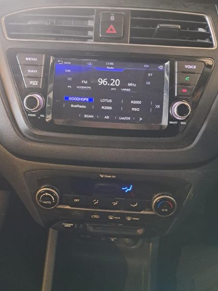 2019-Hyundai-i20-12-Fluid_10