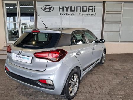 2019-Hyundai-i20-12-Fluid_3