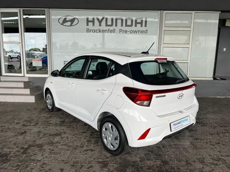 2025-Hyundai-Grand-i10-12-Motion-Auto_4
