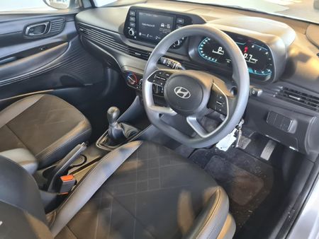 2024-Hyundai-i20-12-Premium_18