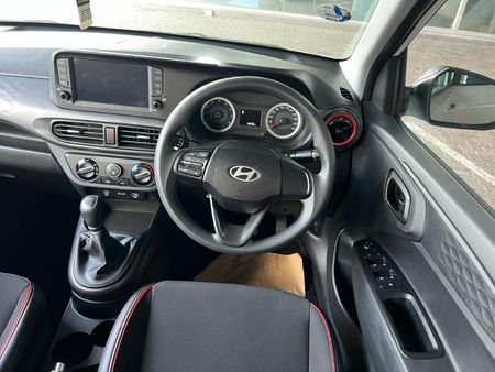 2024-Hyundai-Grand-i10-10-Motion_10