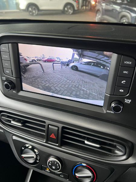 2024-Hyundai-Grand-i10-10-Motion_11