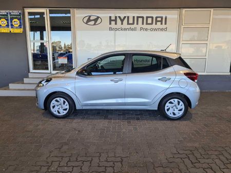 2023-Hyundai-Grand-i10-10-Motion_6