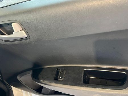 2018-Hyundai-Grand-i10-10-Motion_10