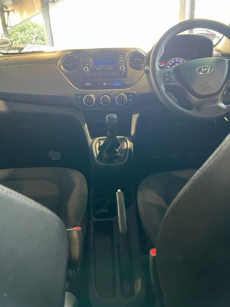 2018-Hyundai-Grand-i10-10-Motion_15
