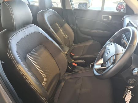 2023-Hyundai-Venue-10-TGDI-Fluid_10