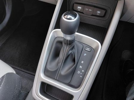 2025-Hyundai-Venue-10-TGDI-Motion-DCT_15
