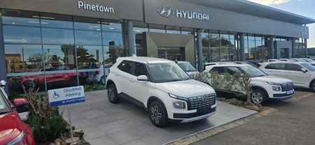 2025-Hyundai-Venue-12-Motion_18