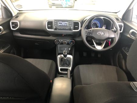 2020-Hyundai-Venue-10-TGDI-Motion_10