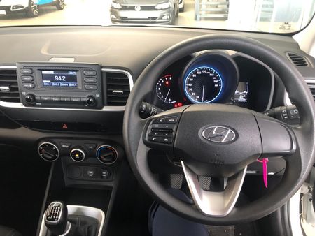 2020-Hyundai-Venue-10-TGDI-Motion_12