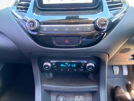 2020-Ford-Figo-15Ti-VCT-Titanium-5-dr_17