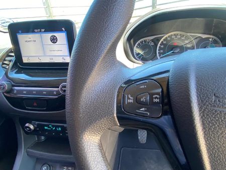 2020-Ford-Figo-15Ti-VCT-Titanium-5-dr_19