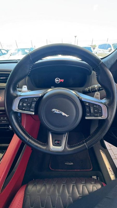 2020-Jaguar-F-Pace-50-V8-SVR_10
