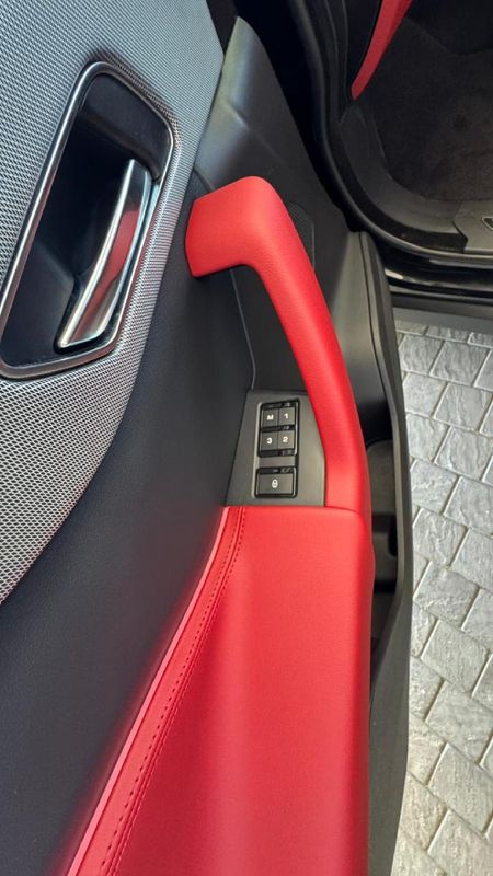 2020-Jaguar-F-Pace-50-V8-SVR_15