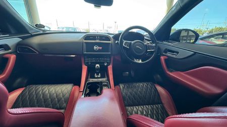 2020-Jaguar-F-Pace-50-V8-SVR_17