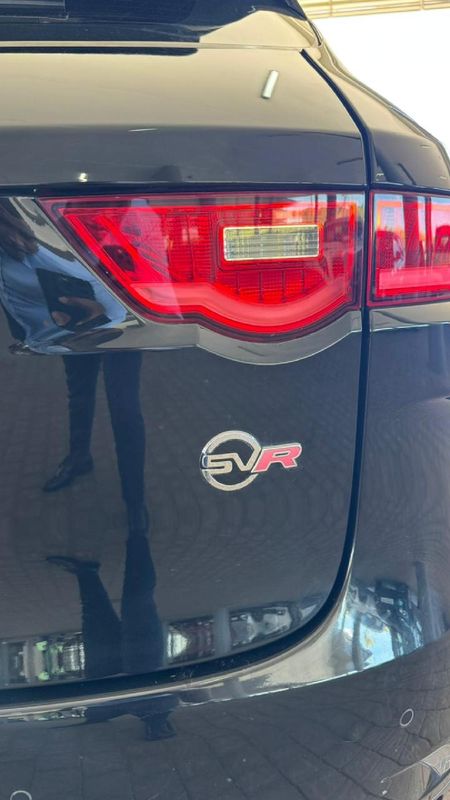 2020-Jaguar-F-Pace-50-V8-SVR_20