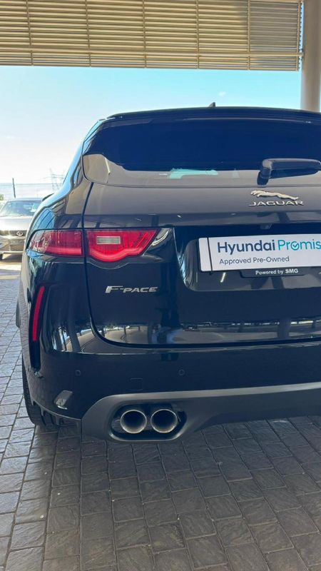 2020-Jaguar-F-Pace-50-V8-SVR_21