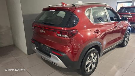 2024-Kia-Sonet-15-EX_16