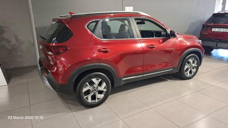 2024-Kia-Sonet-15-EX_2