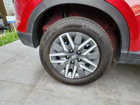 2024-Hyundai-Venue-10-TGDI-Motion-DCT_10