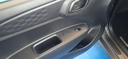 2025-Hyundai-Grand-i10-10-Motion_13