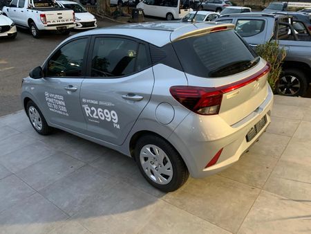 2023-Hyundai-Grand-i10-10-Motion_10