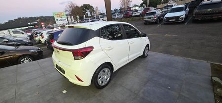 2024-Hyundai-Grand-i10-10-Motion_1