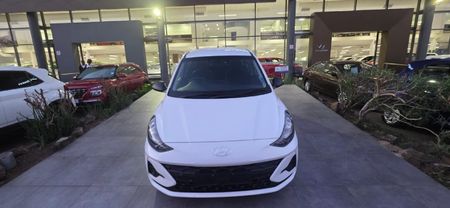 2024-Hyundai-Grand-i10-10-Motion_4
