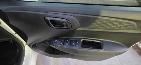 2024-Hyundai-Grand-i10-10-Motion_8