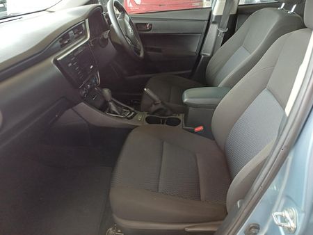 2020-Toyota-Corolla-Quest-18-Auto_12