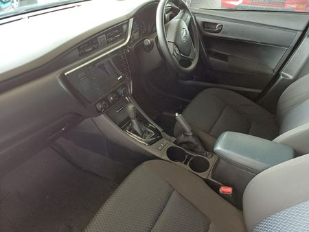 2020-Toyota-Corolla-Quest-18-Auto_14