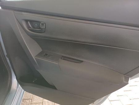 2020-Toyota-Corolla-Quest-18-Auto_18