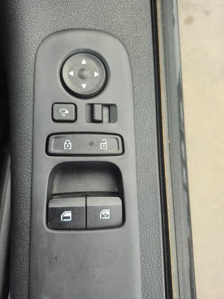 2024-Hyundai-Staria-22d-Executive-Auto_24