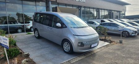 2024-Hyundai-Staria-22d-Executive-Auto_16