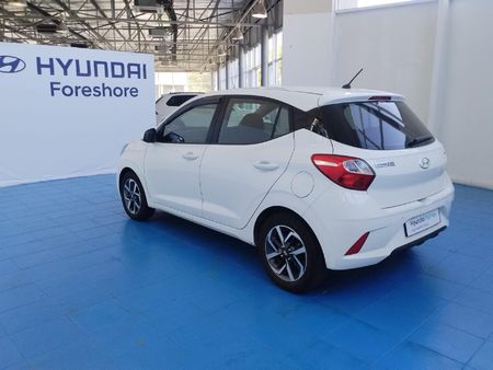 2023-Hyundai-Grand-i10-12-Fluid_9