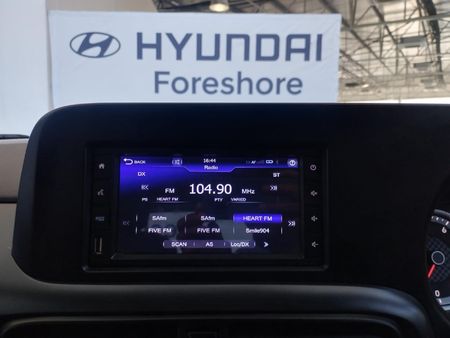 2023-Hyundai-Grand-i10-12-Fluid_6