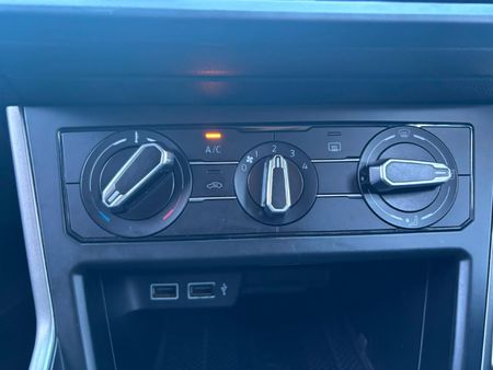 2020-Volkswagen-Polo-10-TSI-Comfortline_19
