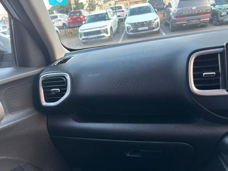 2020-Hyundai-Venue-10-TGDI-Motion-Auto_21